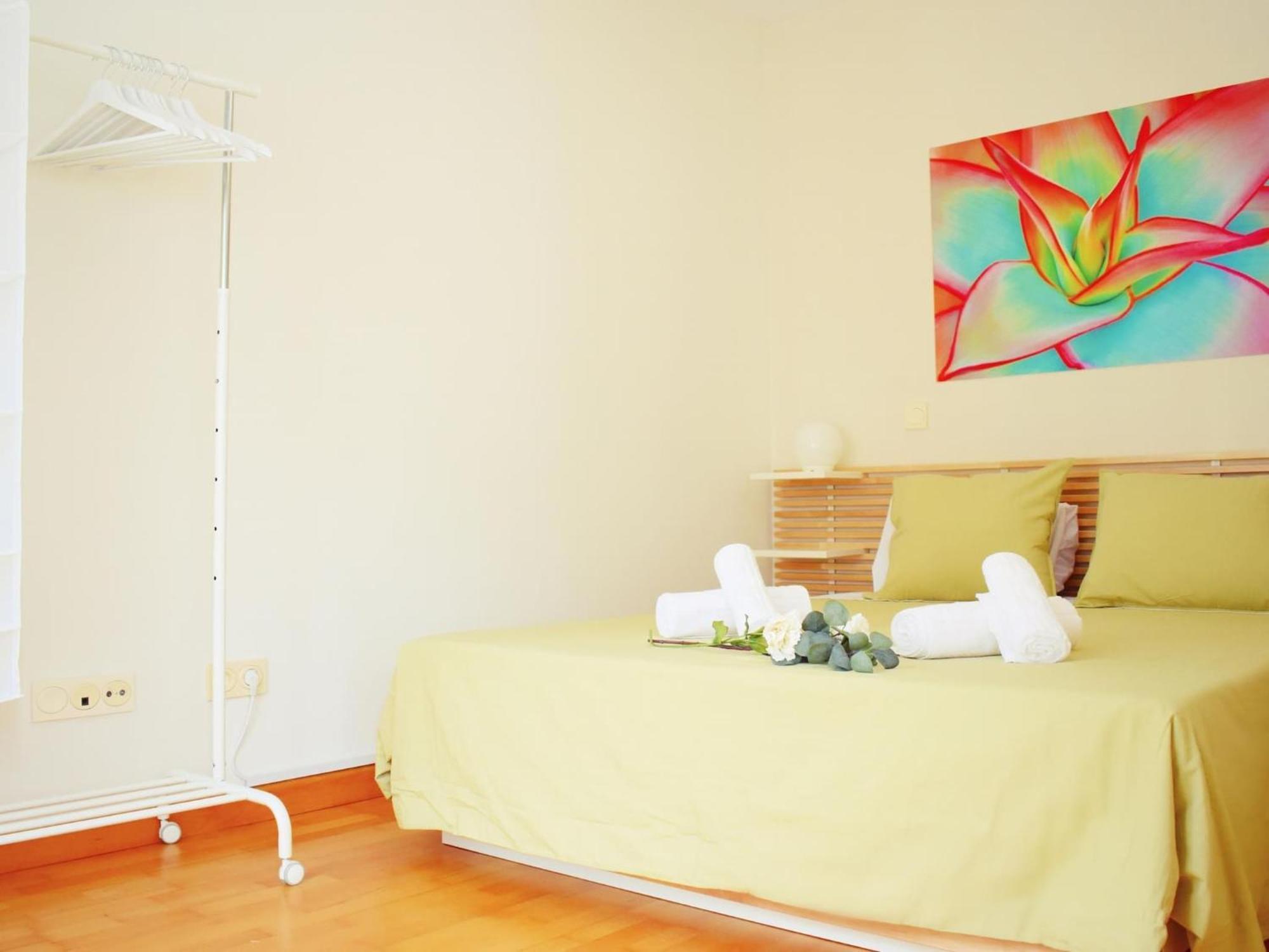 Cozy Apatment Just 10 Mins From The City Centre Málaga Buitenkant foto